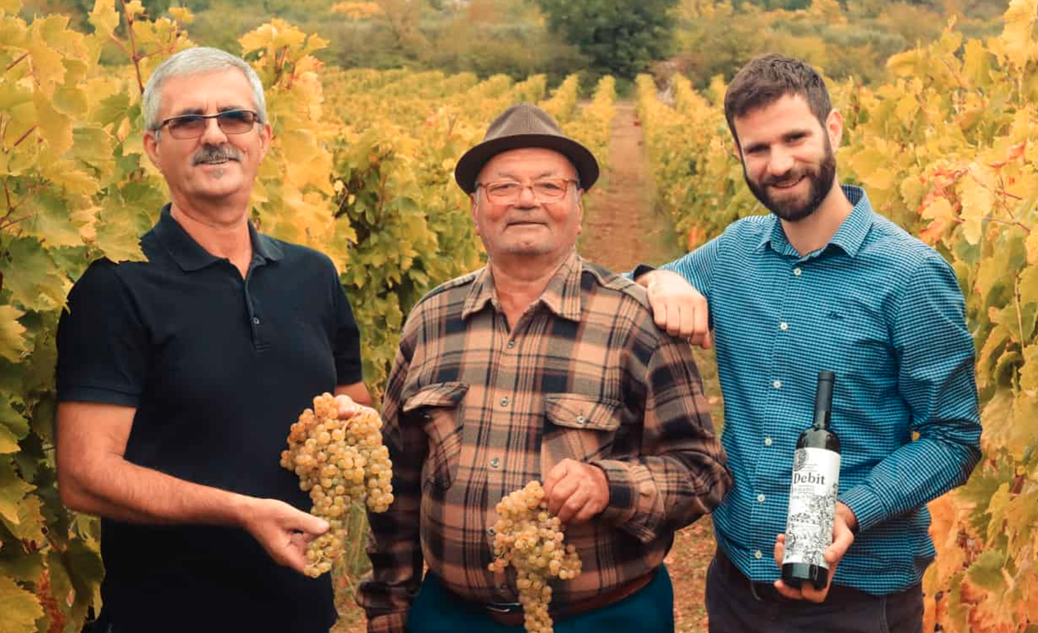 The family in the vineyard
