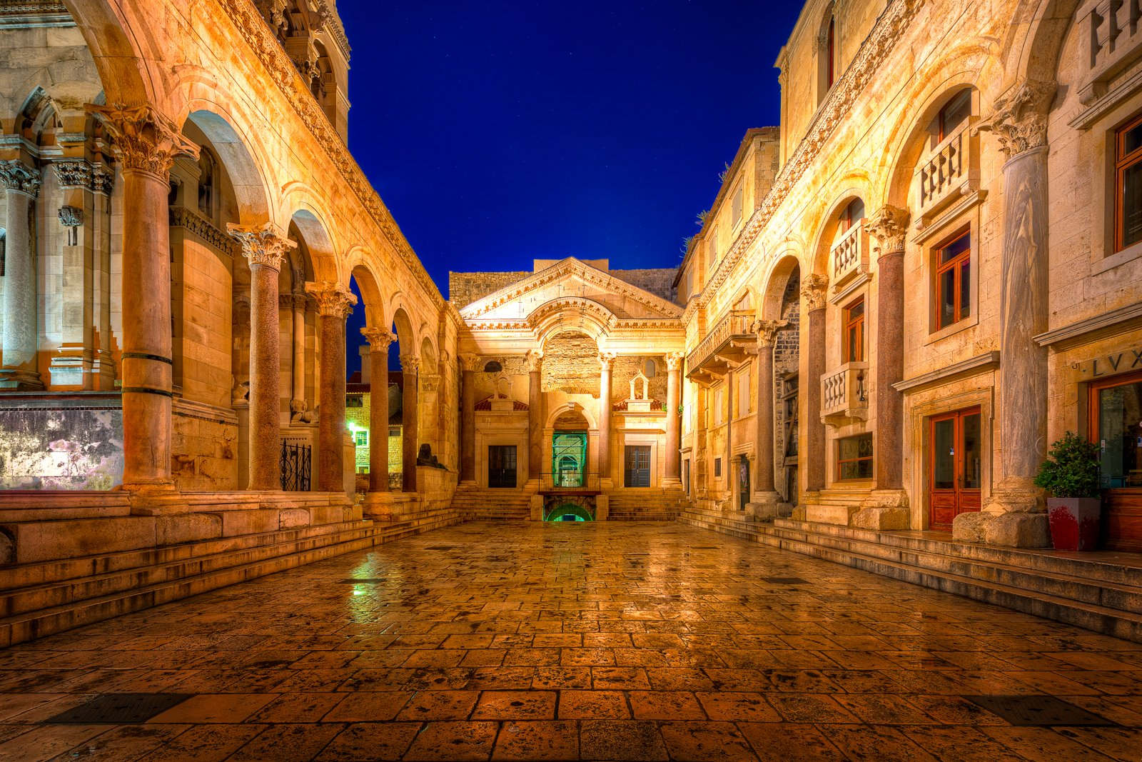 Diocletian’s Palace at night